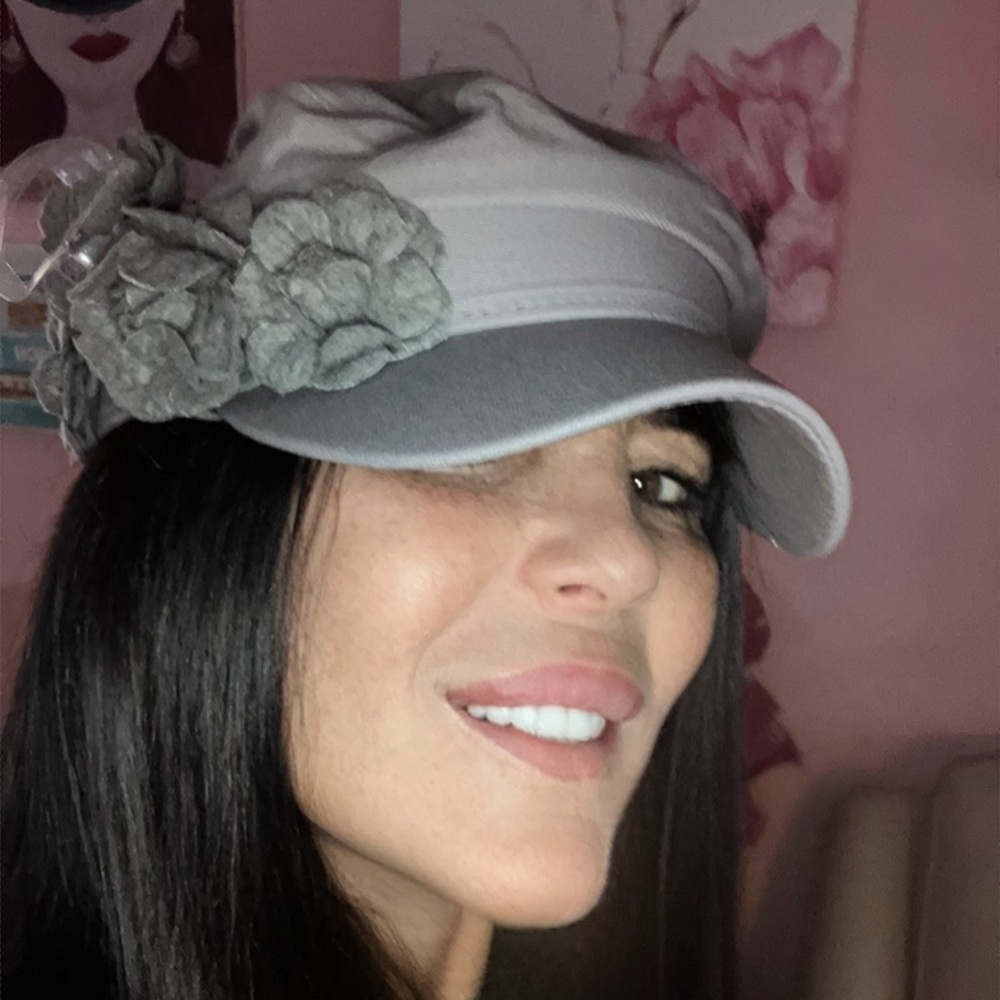 Denim Super Chic Hat with Roses - Picture 2 of 4